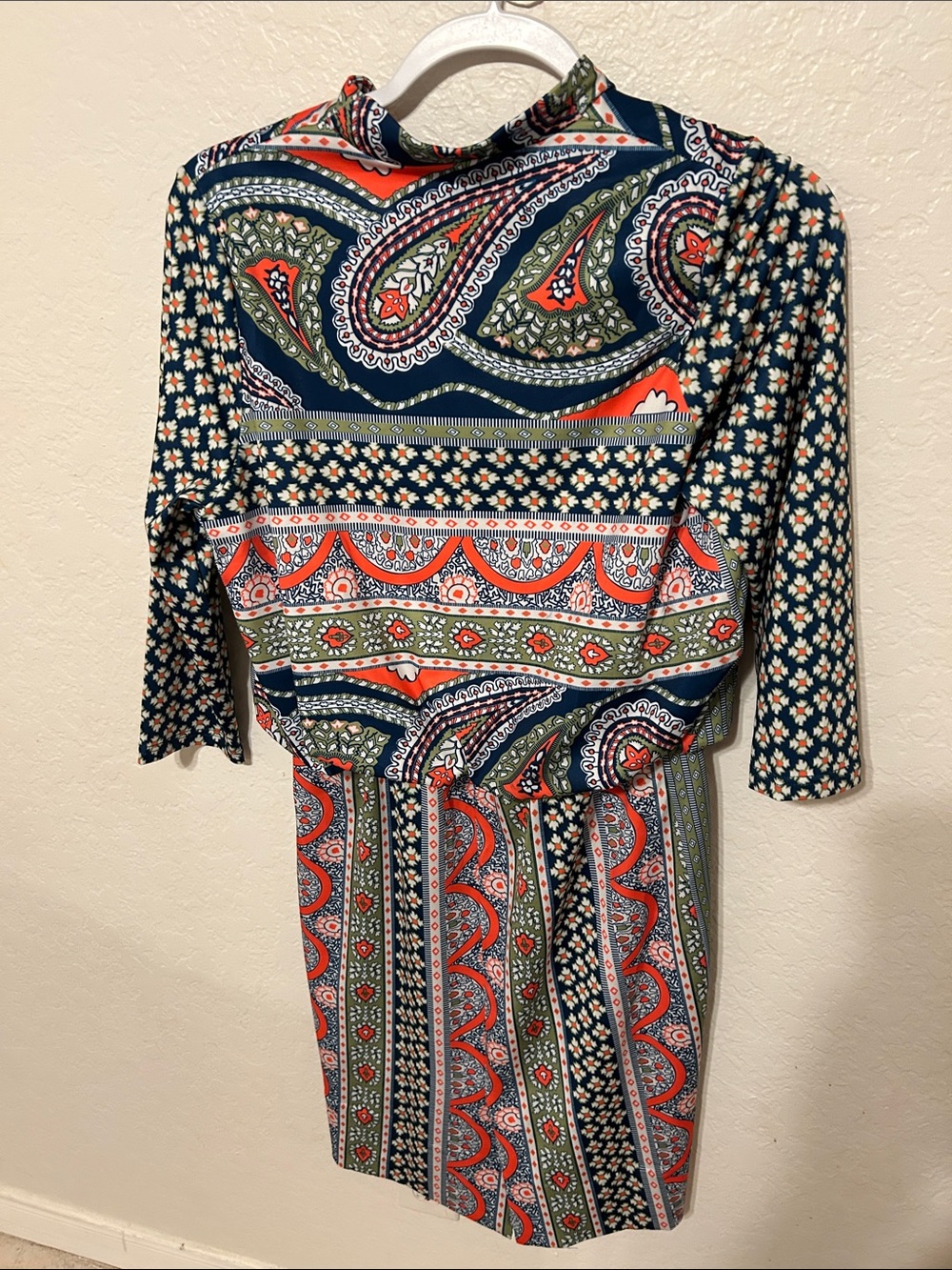 🎼Gretchen Scott Designs so sexy Navy, Coral, Green Paisley park Dress size M NEW - Picture 12 of 13